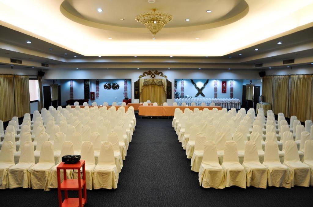 Win Place Hotel Chiang Mai Dış mekan fotoğraf